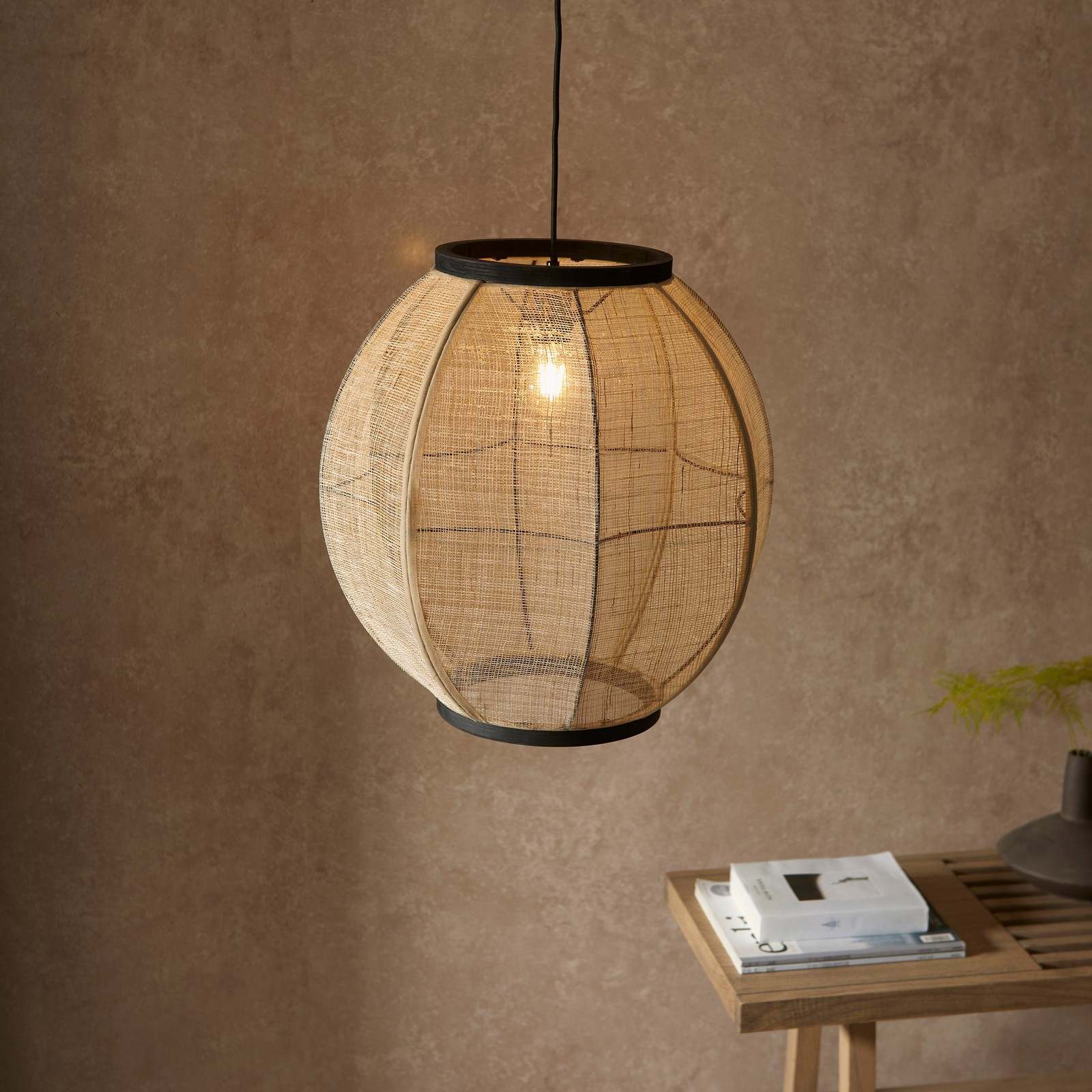 Zaire 1lt Pendant Natural linen & matt black