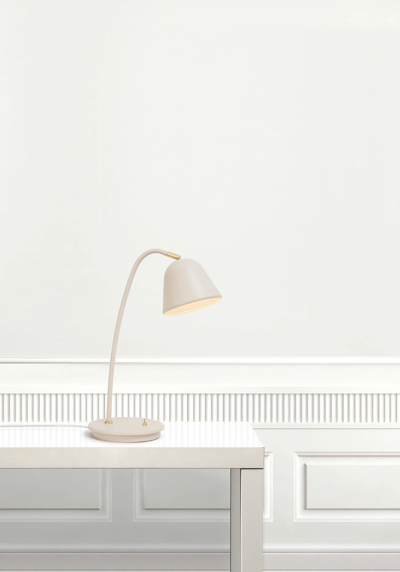 Fleur | Table | White Table light Beige
