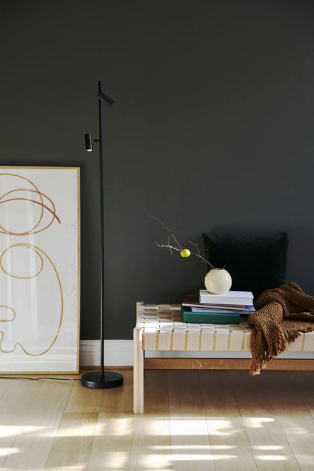 Omari Floor lamp Black