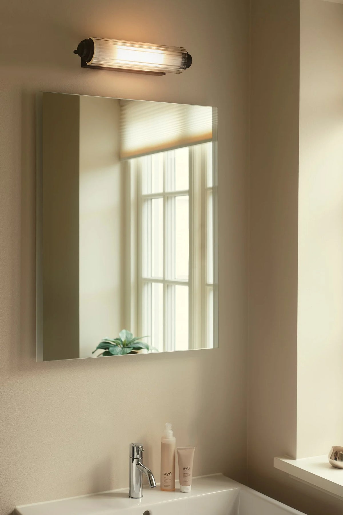 Nimal Double Wall light Black Ip44 rated