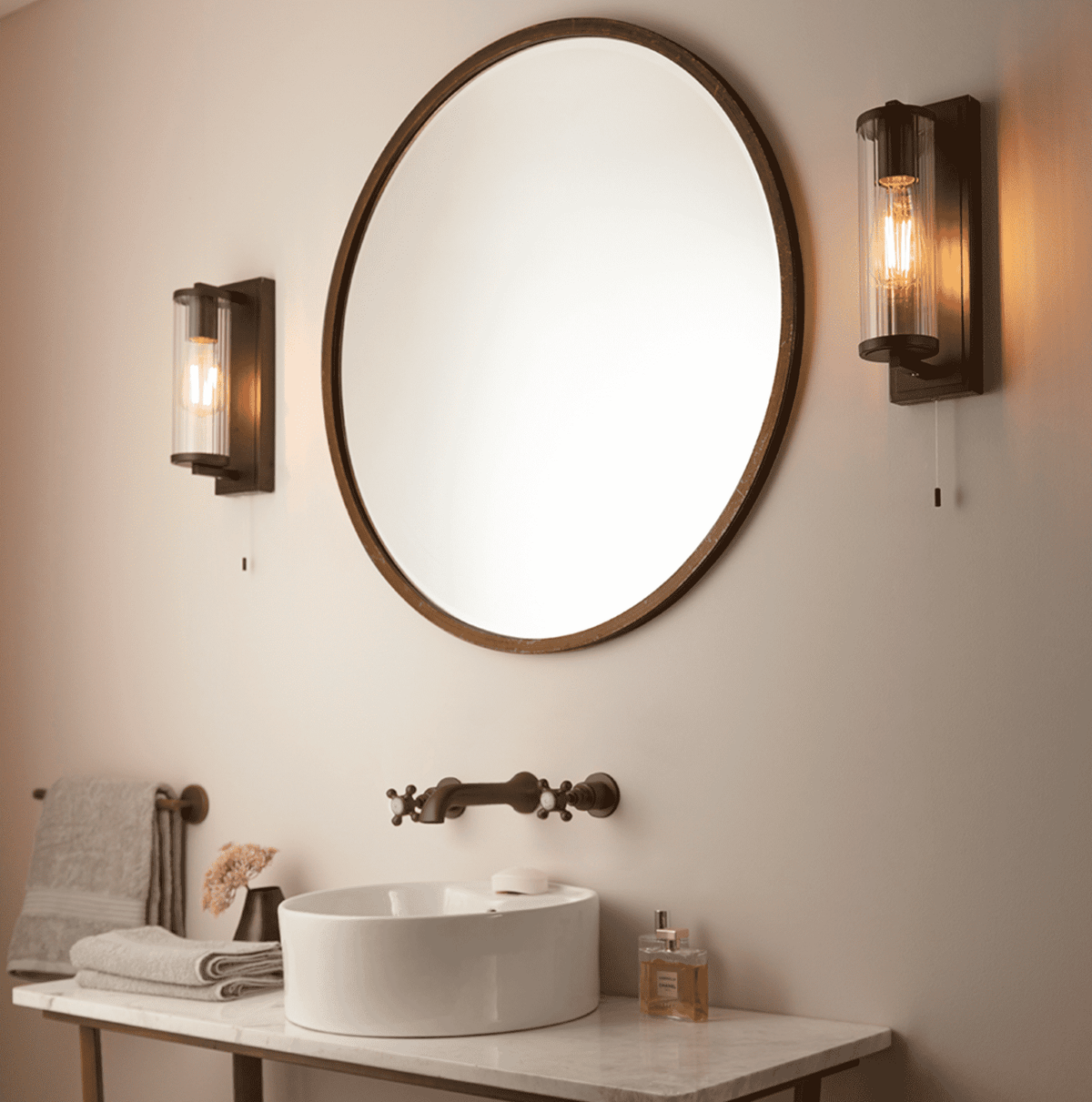 Taylor 1LT Wall Light - Bronze