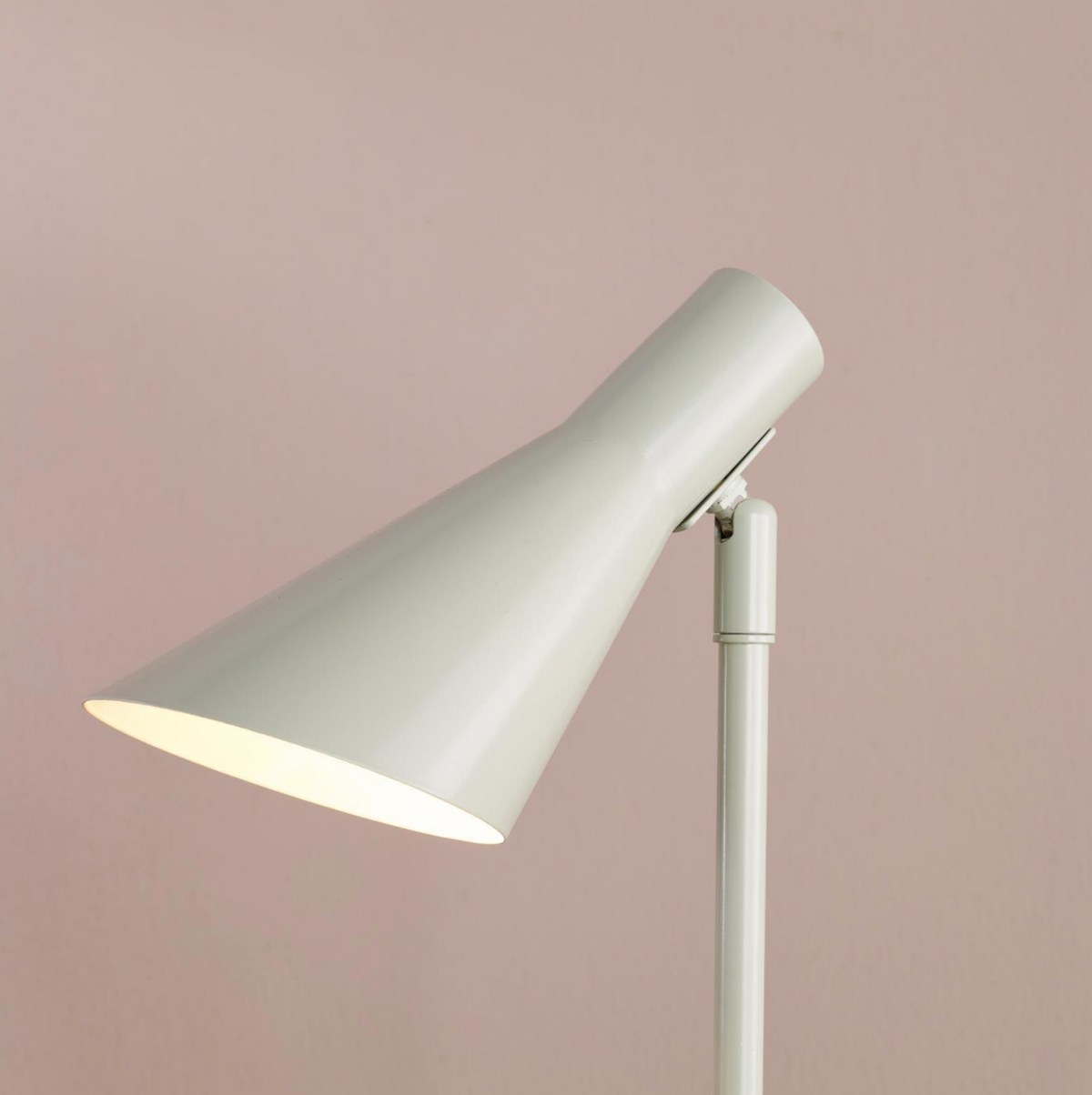 Zahira Task Lamp Matt Green